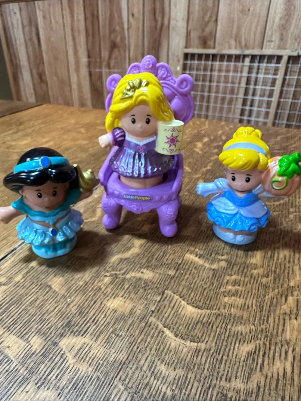 Disney Princess little people Chair Rapunzel Cinderella Jasmin